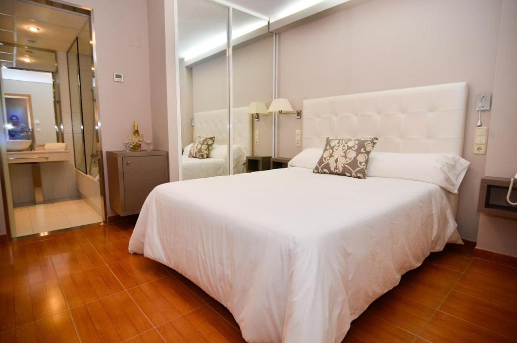 Hotel Jucamar Cangas do Morrazo Cameră foto